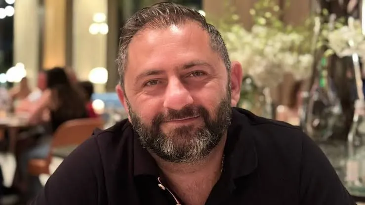 Mr Mike Slots casino games and live dealer experience
